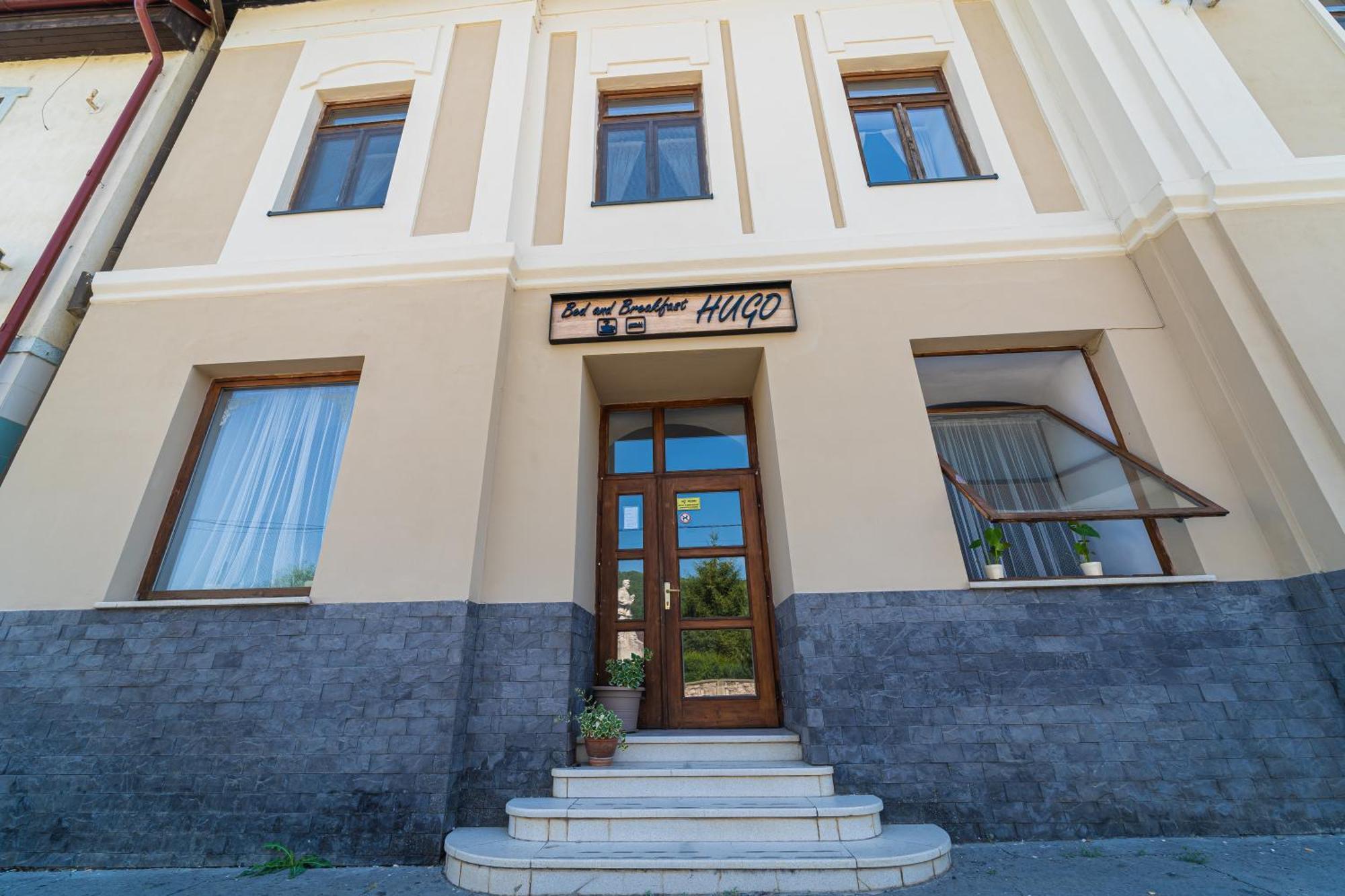 Bed & Breakfast Hugo Plesivec Екстер'єр фото